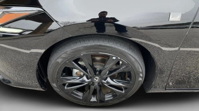 2023 Lexus ES ES 300h F SPORT Handling FWD - 22974759 - 19