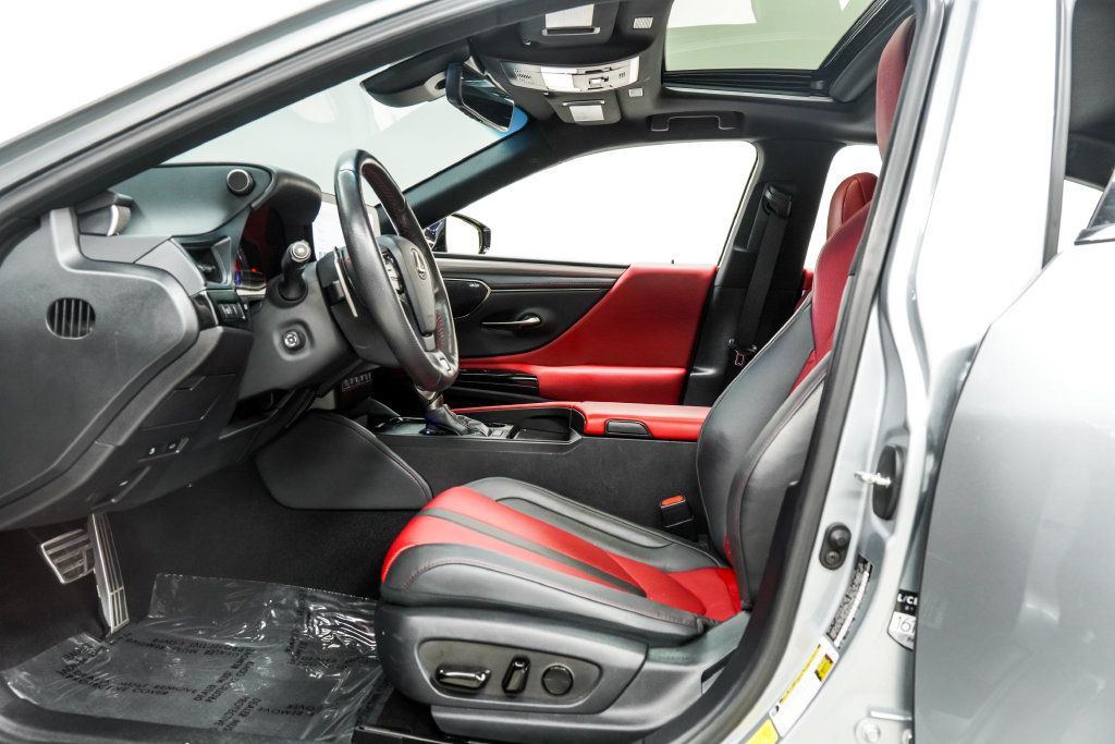 Lexus ES photo 16