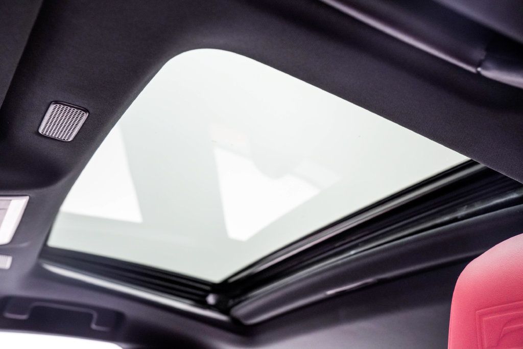 Lexus ES photo 19