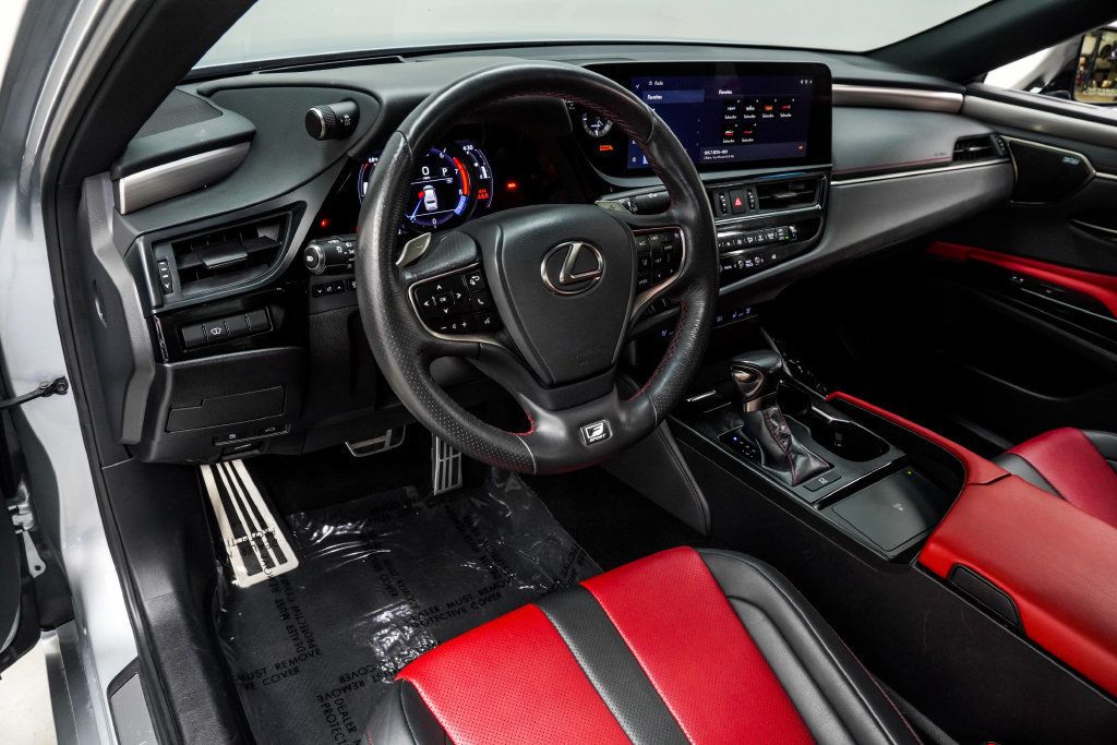 Lexus ES photo 20