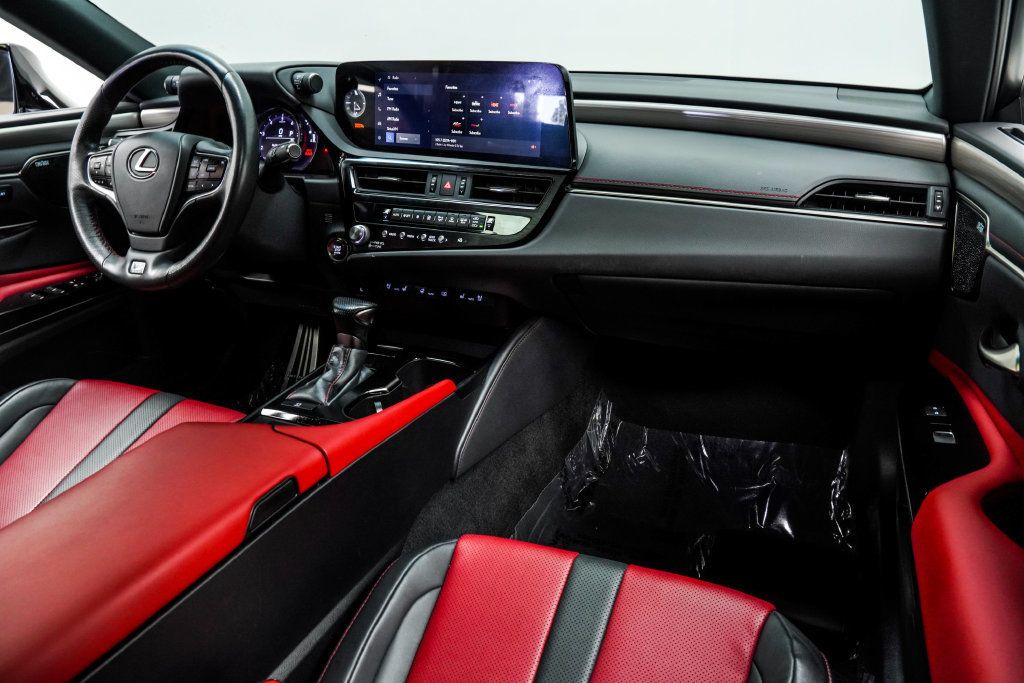 Lexus ES photo 22