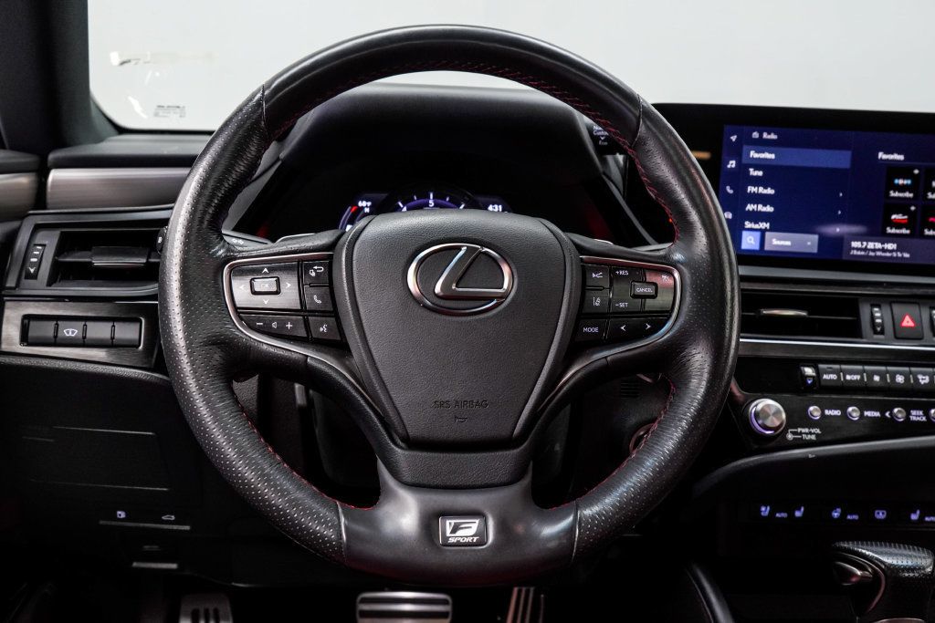Lexus ES photo 23