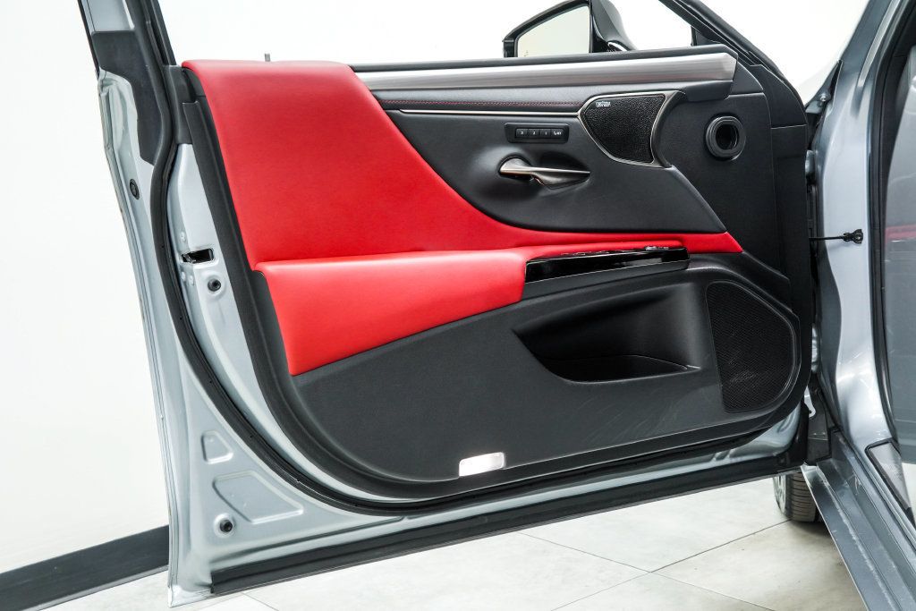 Lexus ES photo 43