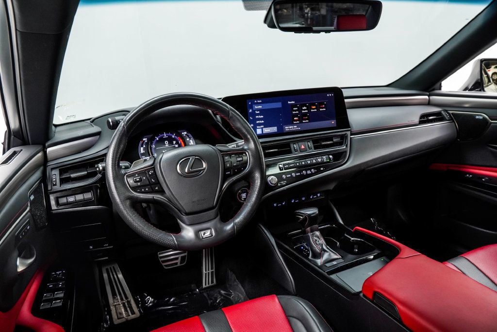 Lexus ES photo 6