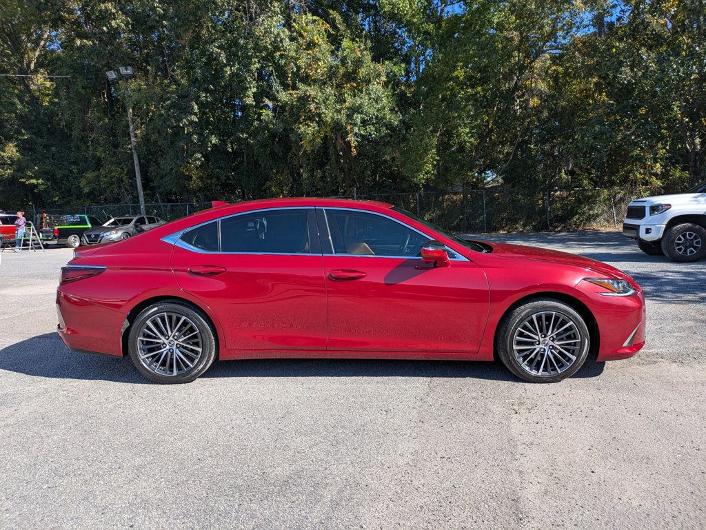 2023 Lexus ES 350 photo 2
