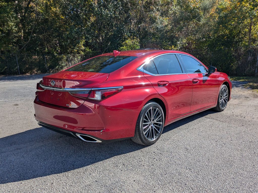 2023 Lexus ES 350 photo 3