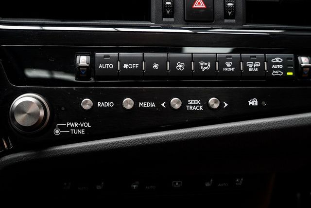 2023 Lexus ES ES 350 Ultra Luxury FWD - 22936710 - 19