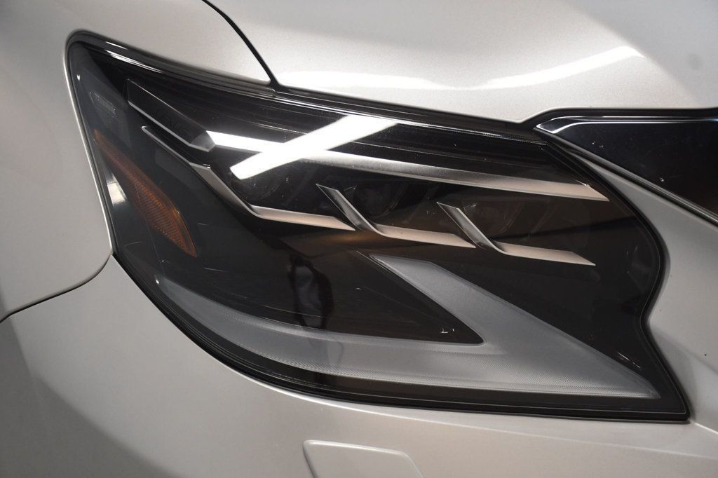 Lexus GX photo 10