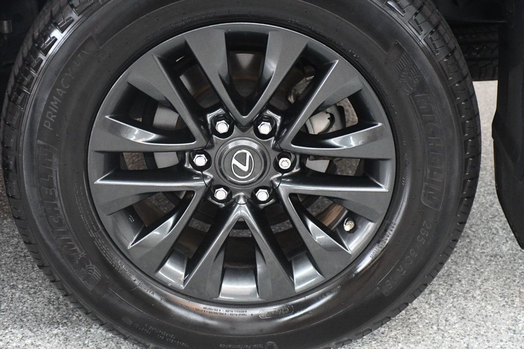 Lexus GX photo 19