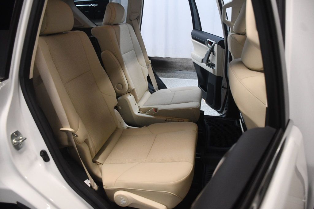 Lexus GX photo 37