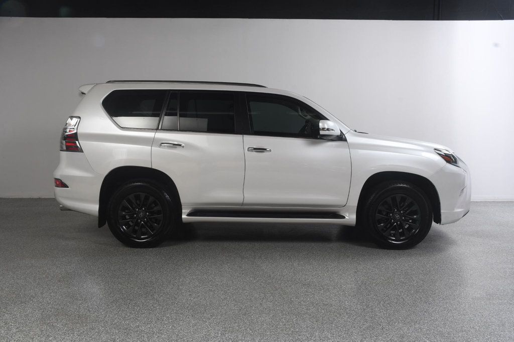 Lexus GX photo 4