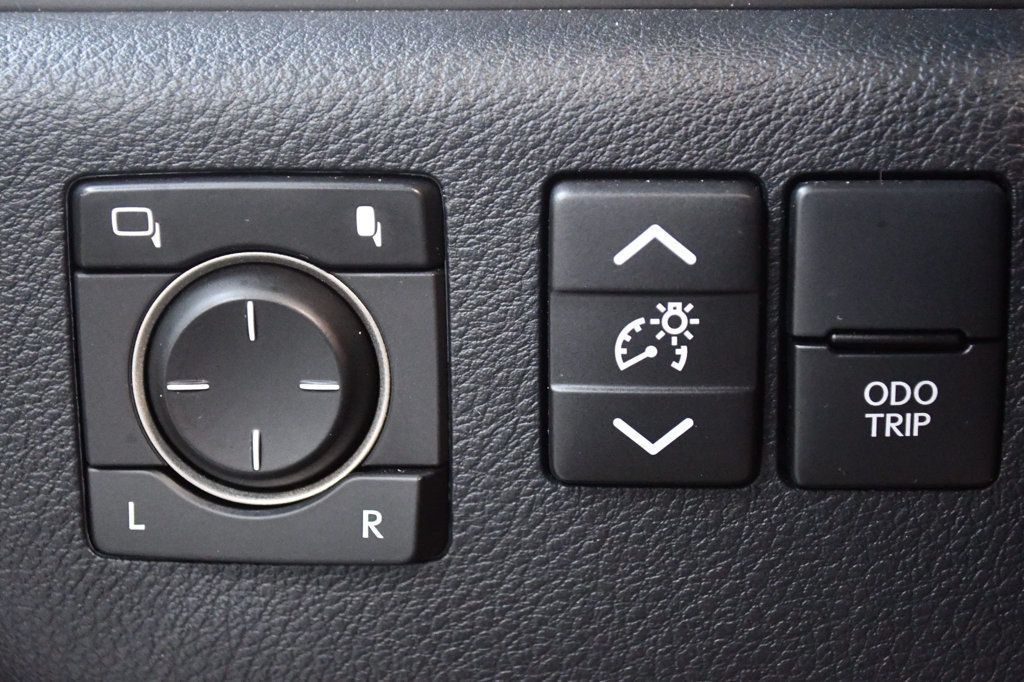 Lexus GX photo 60