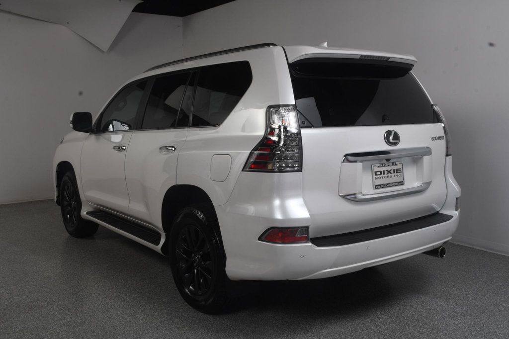 Lexus GX photo 8
