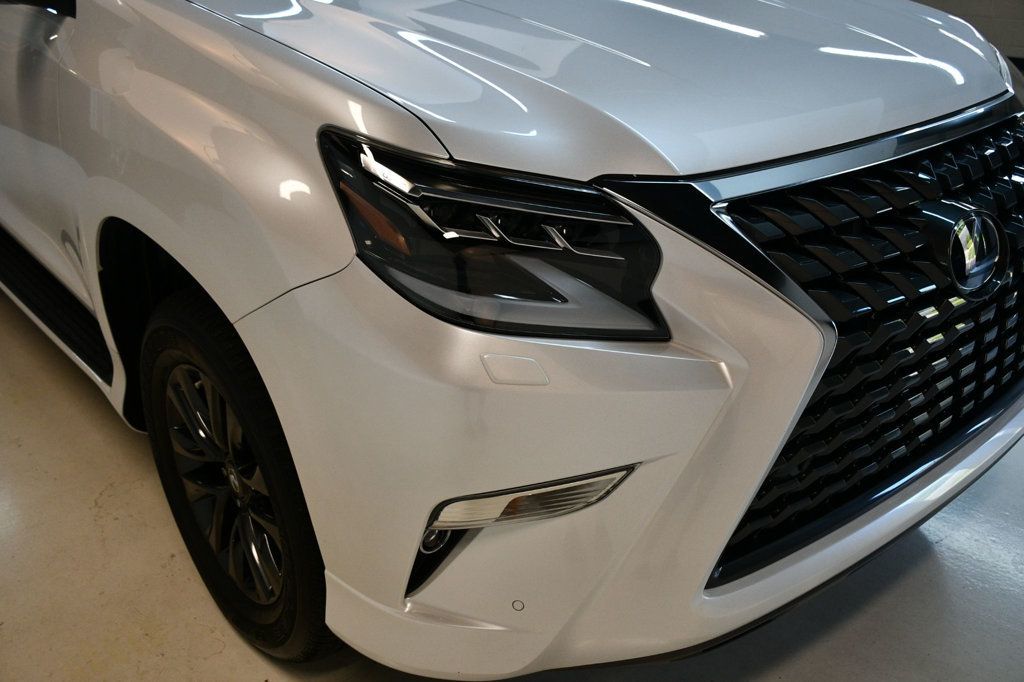 2023 Lexus GX Premium photo 12