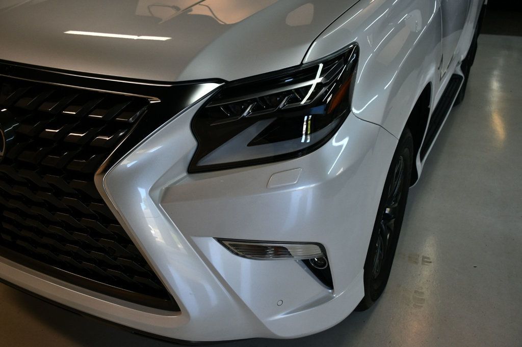 2023 Lexus GX Premium photo 13