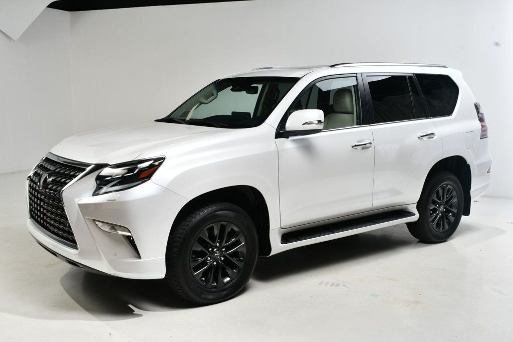 2023 Lexus GX Premium photo 2