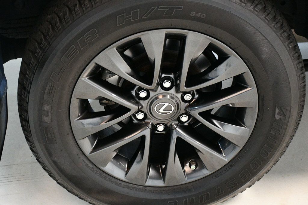 2023 Lexus GX Premium photo 21
