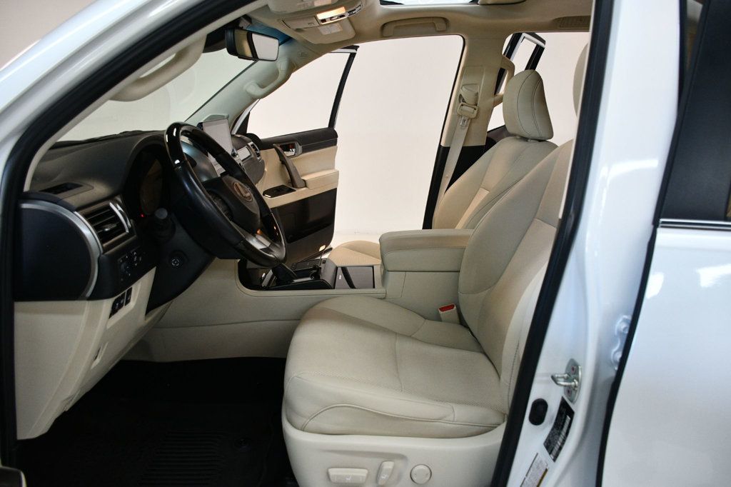 2023 Lexus GX Premium photo 29