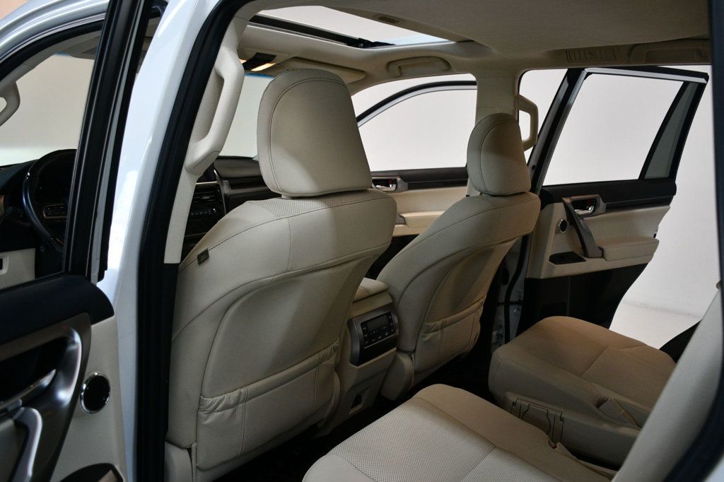 2023 Lexus GX Premium photo 33