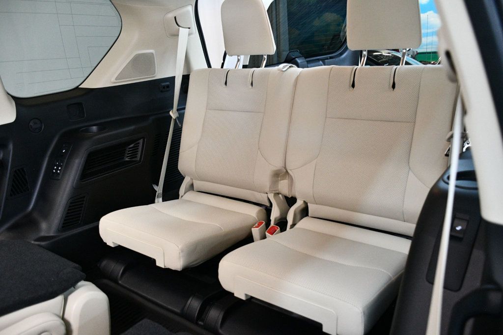 2023 Lexus GX Premium photo 39