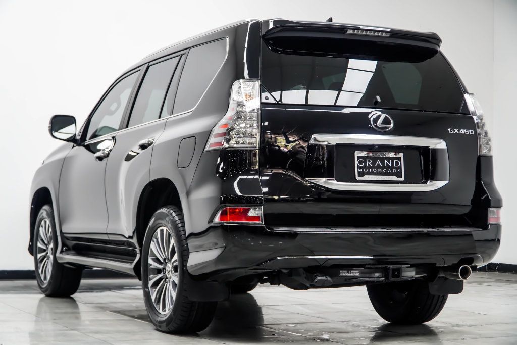 Lexus GX photo 12