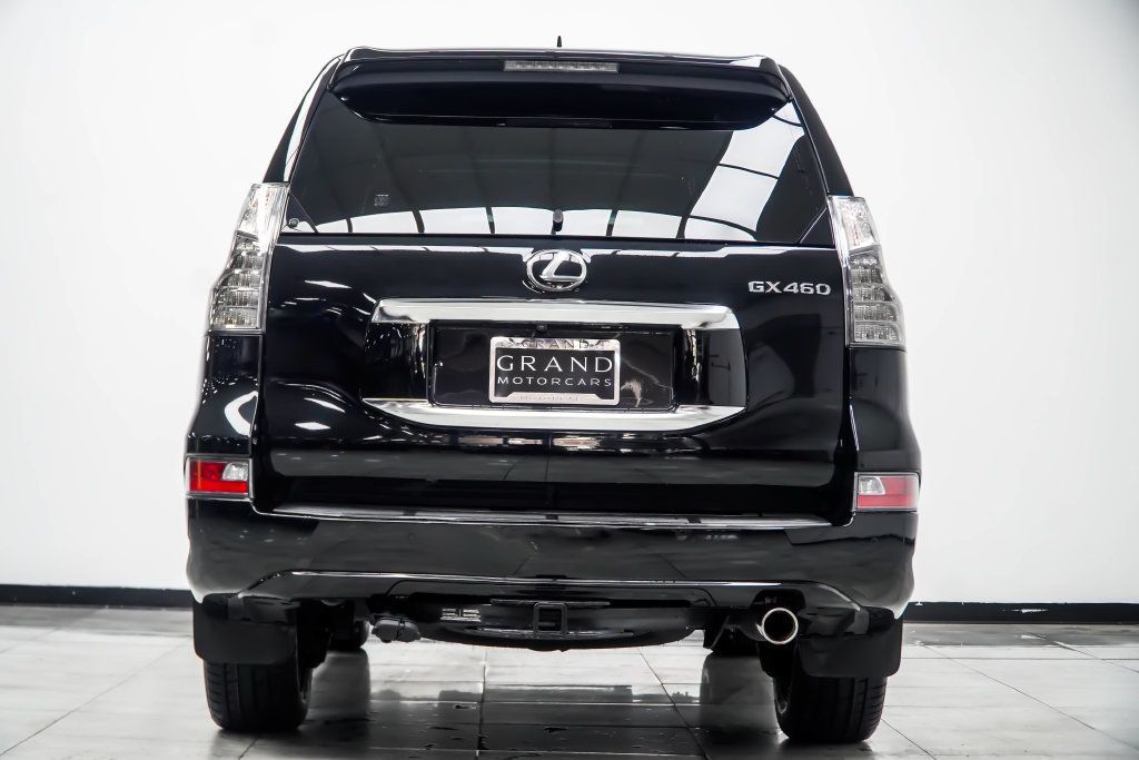 Lexus GX photo 13