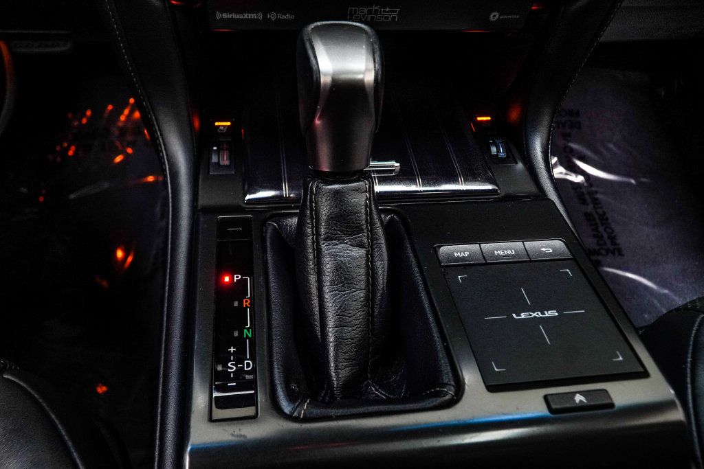 Lexus GX photo 22