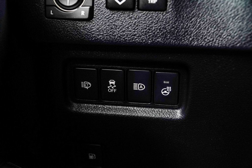 Lexus GX photo 29