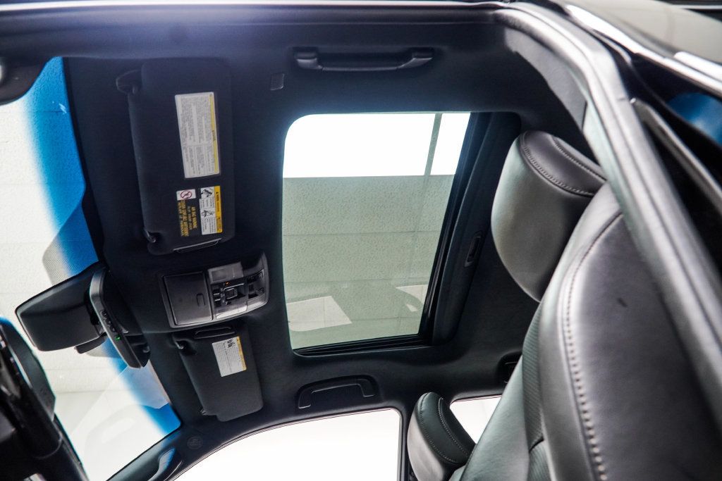 Lexus GX photo 37