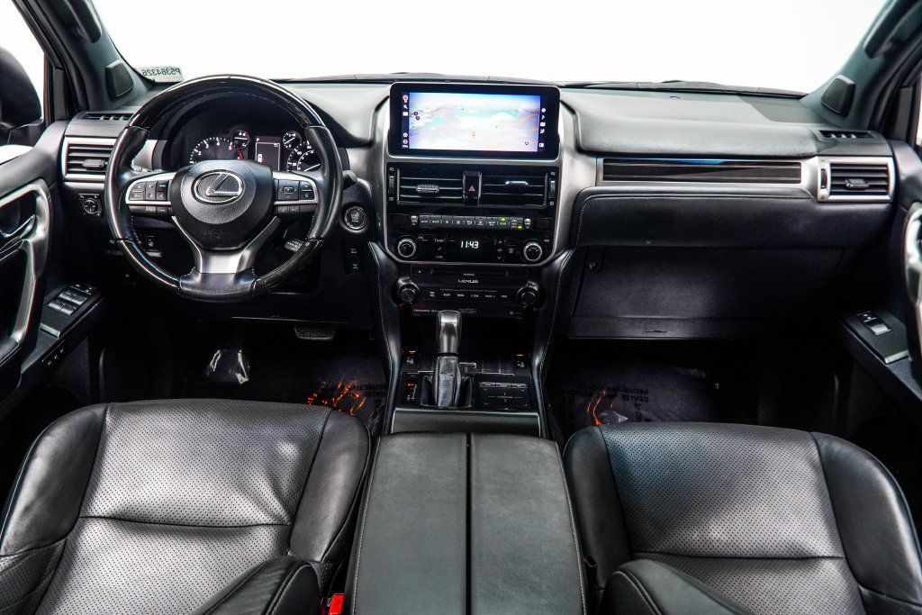 Lexus GX photo 5