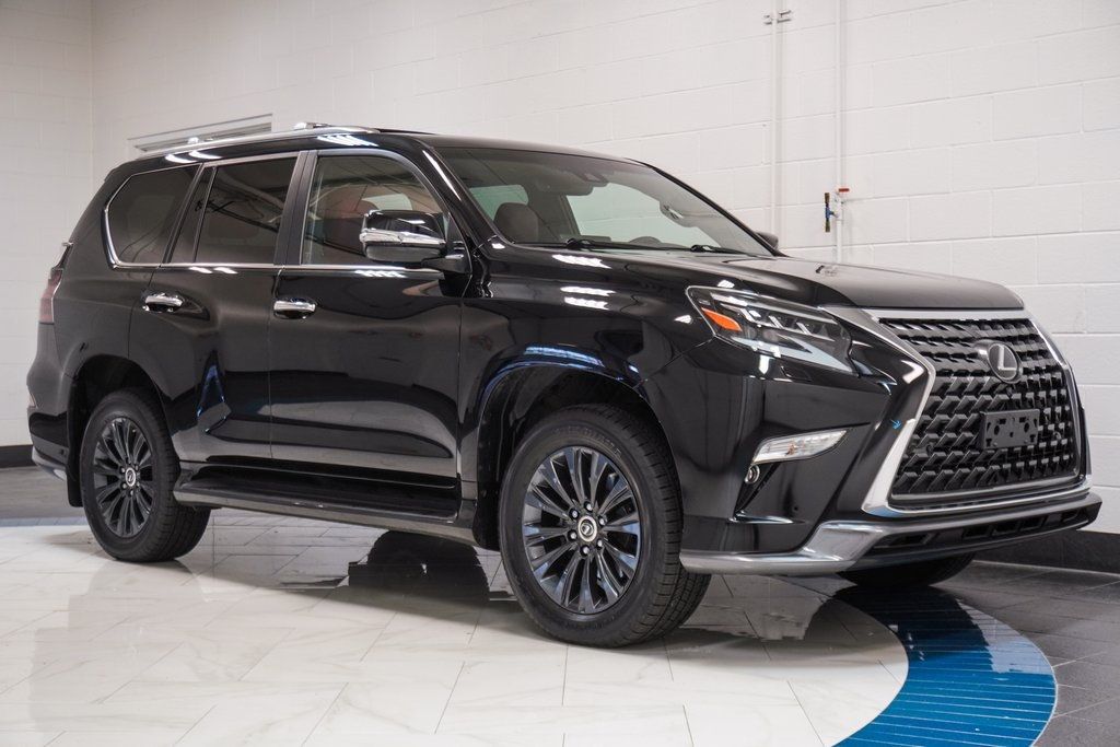 2023 Lexus GX 460 Luxury photo 4