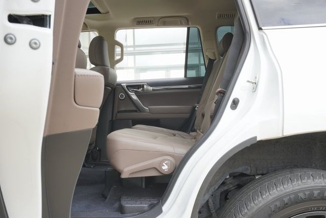 2023 Lexus GX GX 460 Luxury 4WD - 22970803 - 29