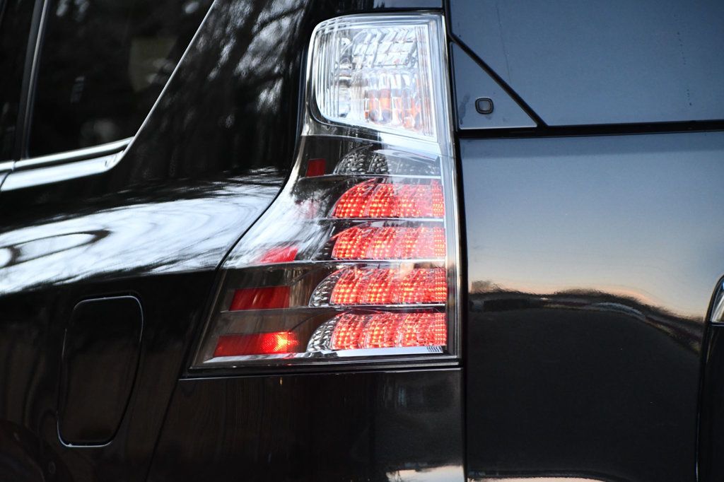 2023 Lexus GX 460 Premium photo 9