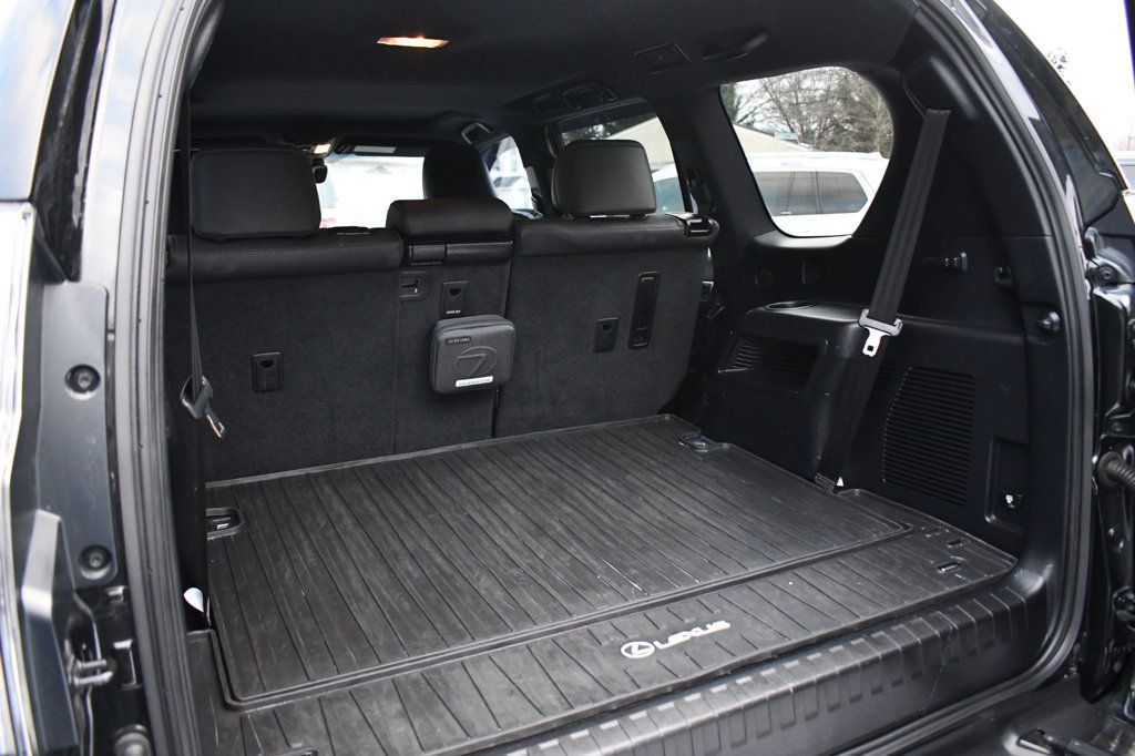 2023 Lexus GX 460 Premium photo 17
