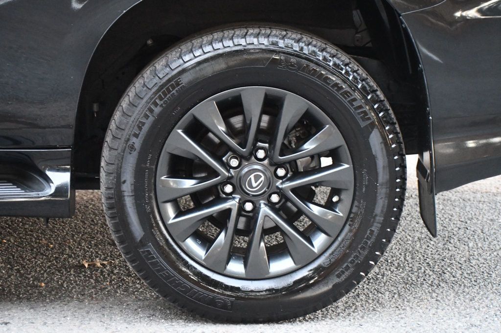 2023 Lexus GX 460 Premium photo 19