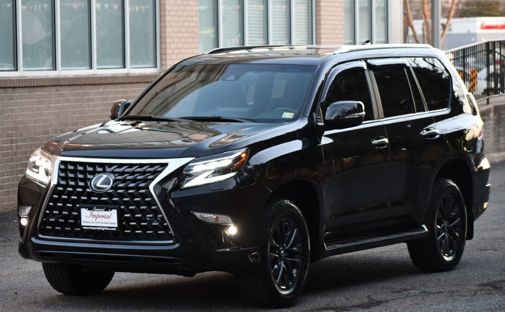 2023 Lexus GX 460 Premium photo 3