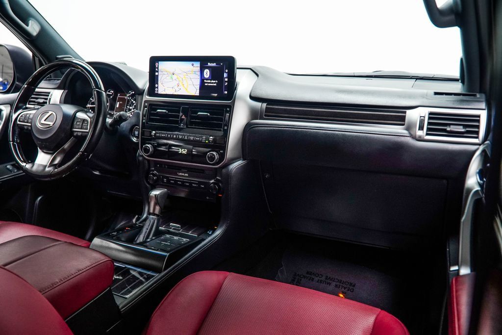 Lexus GX photo 23
