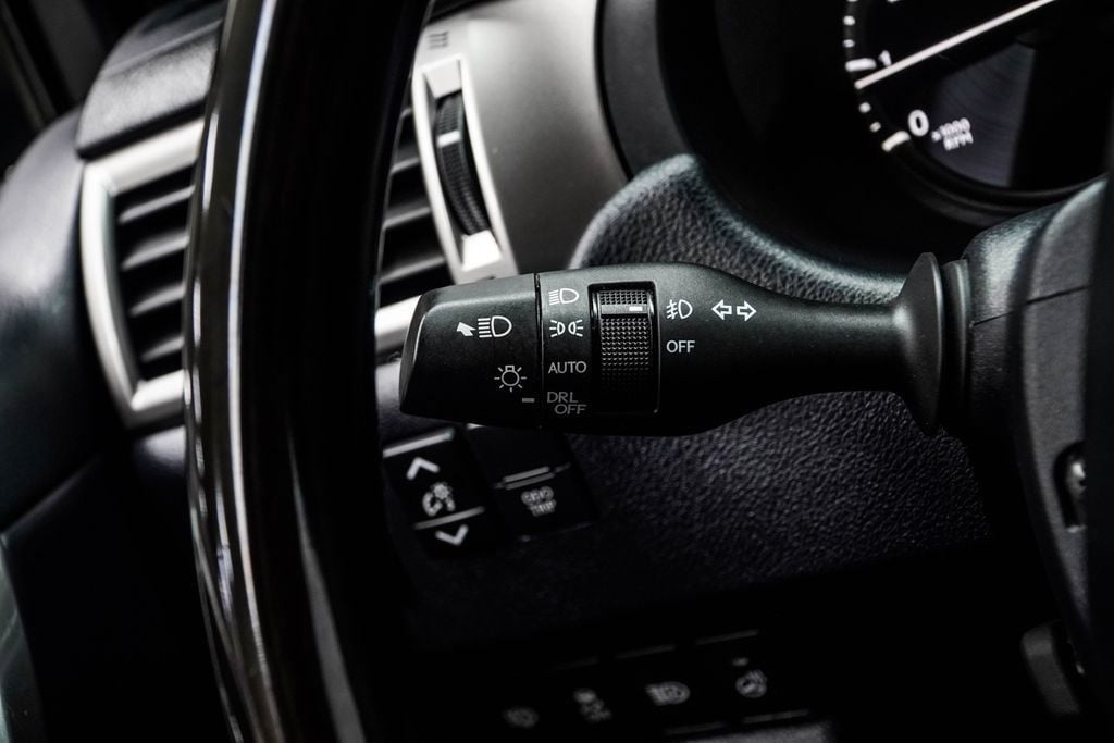 Lexus GX photo 42