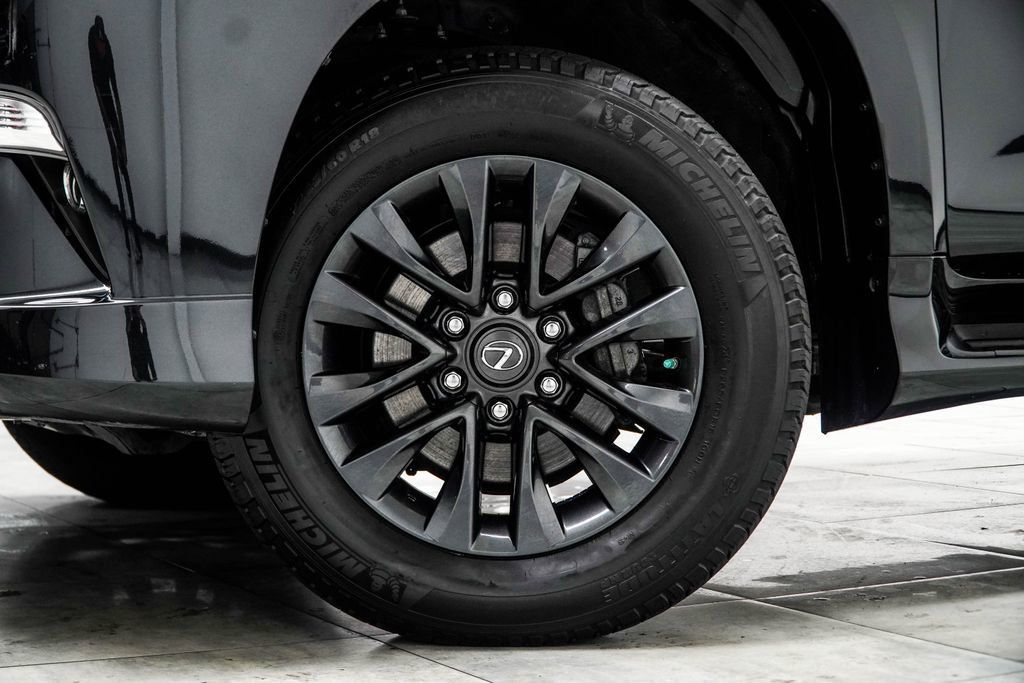 Lexus GX photo 6