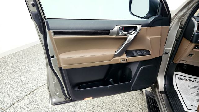 2023 Lexus GX GX 460 Premium 4WD w/Heated Wood & Leather Steering Wheel - 23091354 - 10