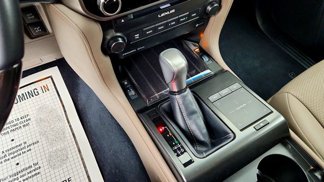 2023 Lexus GX GX 460 Premium 4WD w/Heated Wood & Leather Steering Wheel - 23091354 - 16