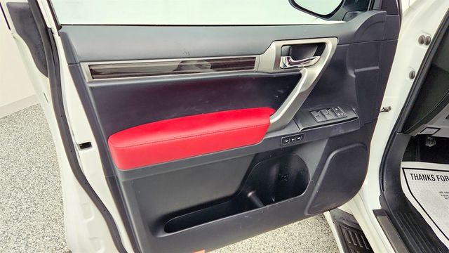 2023 Lexus GX GX 460 Premium 4WD with Plus Package, Tow Hitch & Heated SW - 22984988 - 10