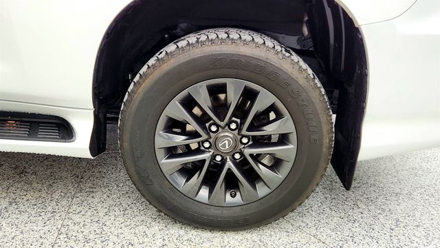 2023 Lexus GX GX 460 Premium 4WD with Plus Package, Tow Hitch & Heated SW - 22984988 - 8