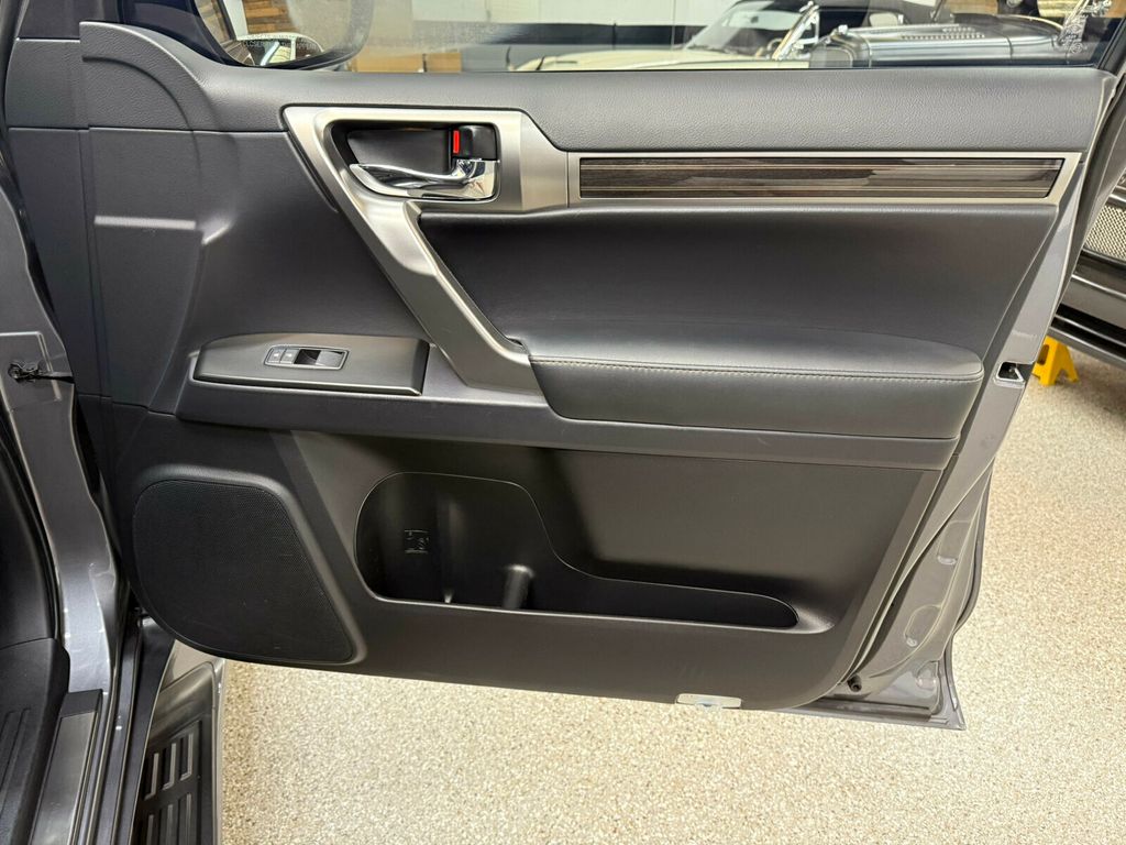 2023 Lexus GX Premium Plus Pkg/Heated&Cooled Seats/Mark Levinson Audio/Sunroof - 23058716 - 34