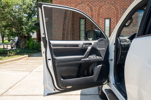2023 Lexus GX PremiumPlus/SportDesignPkg/2ndRowCaptains/Heated&CooledSeats - 23032055 - 15