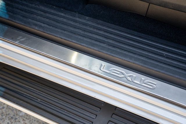 2023 Lexus GX PremiumPlus/SportDesignPkg/2ndRowCaptains/Heated&CooledSeats - 23032055 - 38