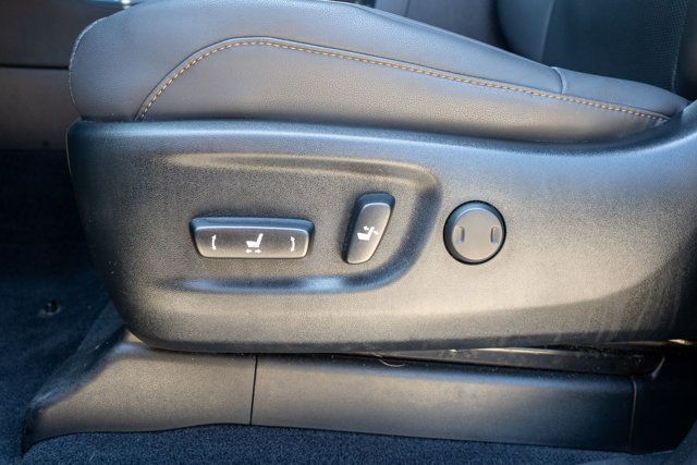 2023 Lexus GX PremiumPlus/SportDesignPkg/2ndRowCaptains/Heated&CooledSeats - 23032055 - 39