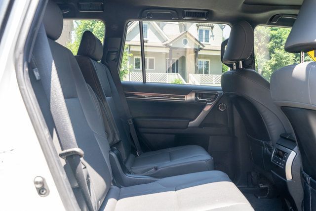 2023 Lexus GX PremiumPlus/SportDesignPkg/2ndRowCaptains/Heated&CooledSeats - 23032055 - 50