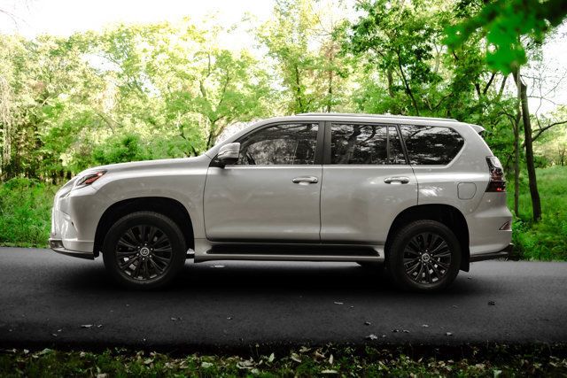 2023 Lexus GX PremiumPlus-SportDesignPkg/2ndRowCaptains/Heated&CooledSeats/NAV - 23082296 - 13