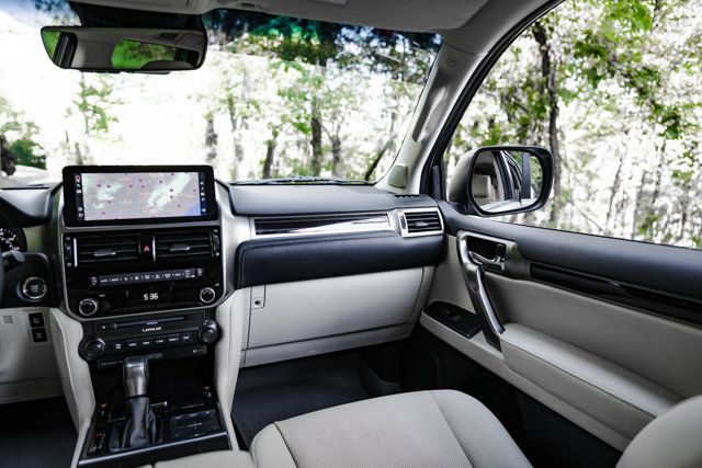 2023 Lexus GX PremiumPlus-SportDesignPkg/2ndRowCaptains/Heated&CooledSeats/NAV - 23082296 - 18